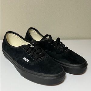 Vans Black Suede HeiQ x DuPont Eco Dry Water Repellent Men 8 / Women 9.5
